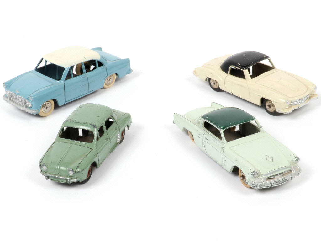 Lot 356 - DINKY TOYS (FRANCE) (4)