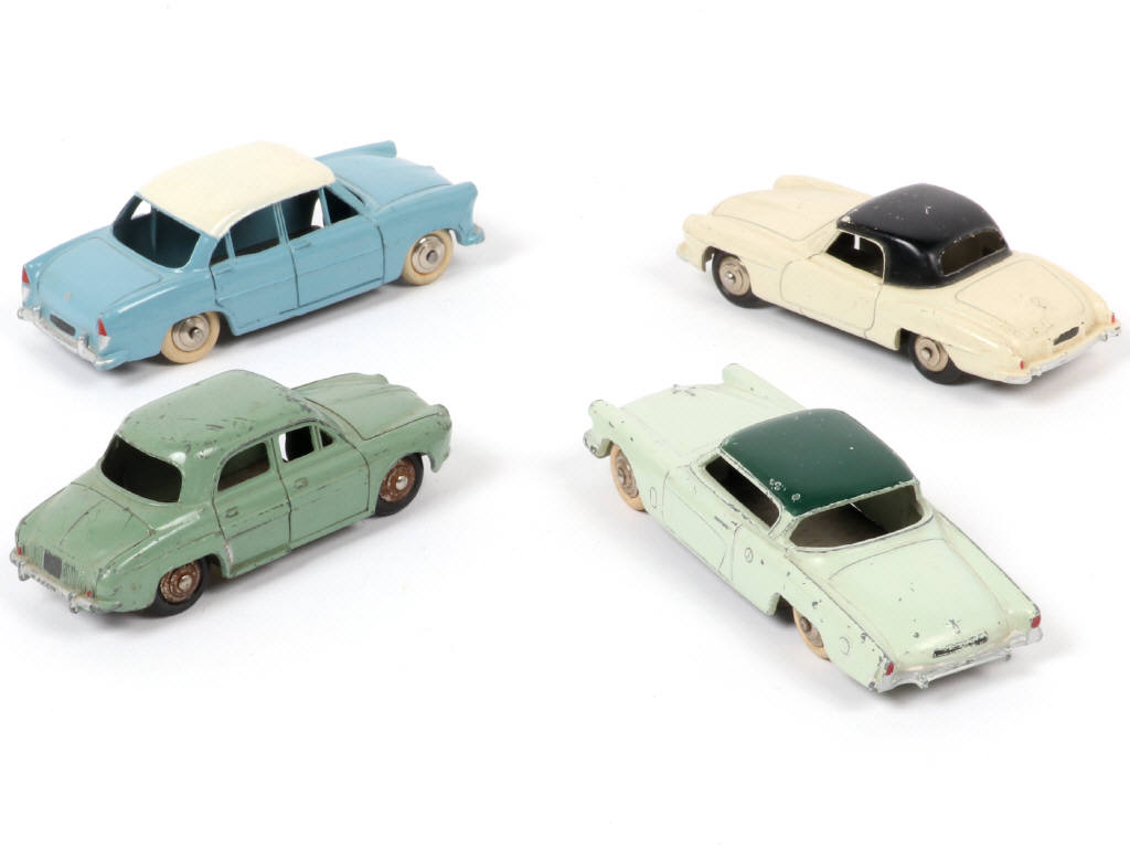 Lot 356 - DINKY TOYS (FRANCE) (4)