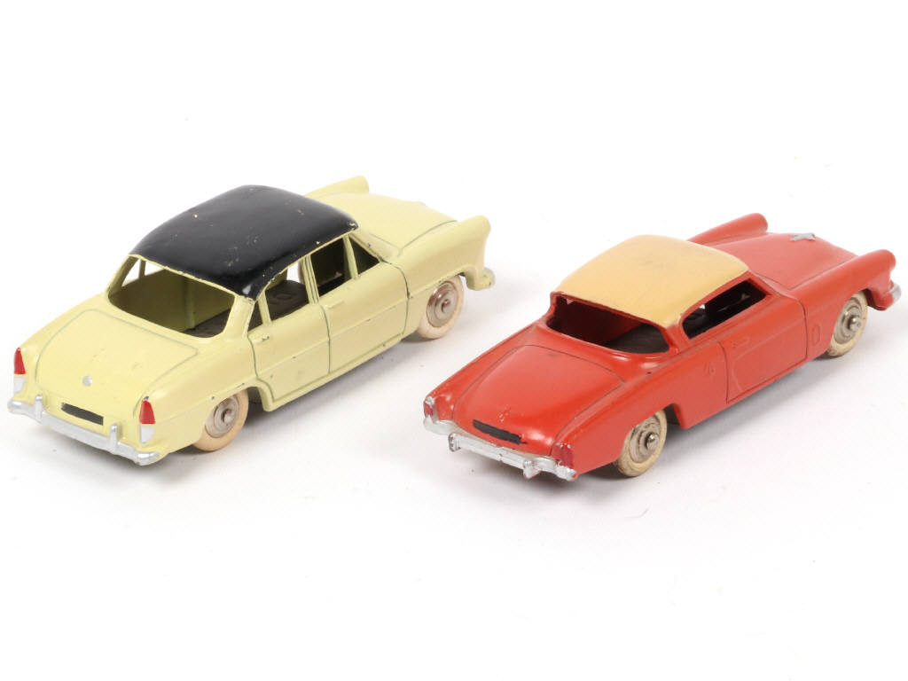 Lot 329 - DINKY TOYS (FRANCE) (2)
