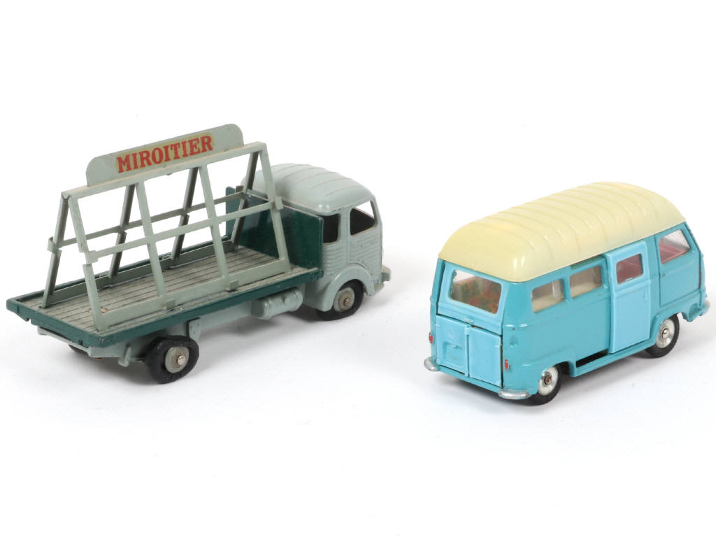 Lot 339 - DINKY TOYS (FRANCE) (2)