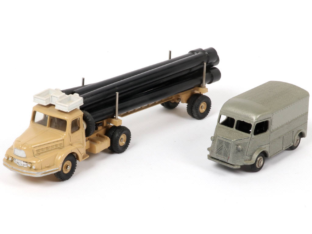 Lot 341 - DINKY TOYS (FRANCE) (2)