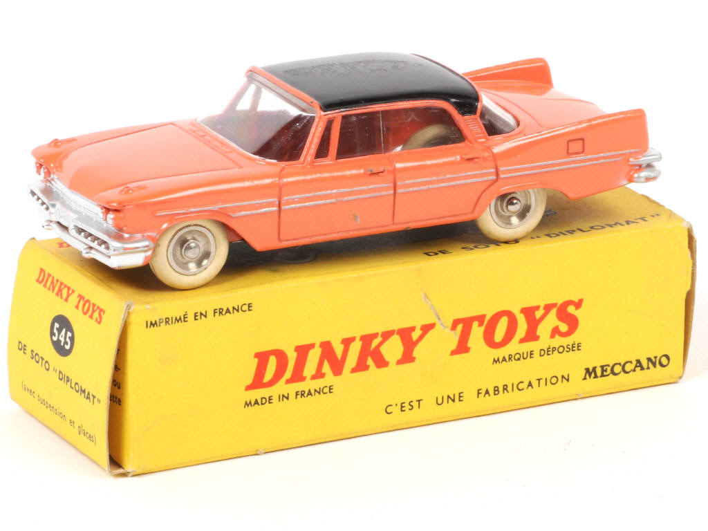 Lot 310 - DINKY TOYS (FRANCE) (1)