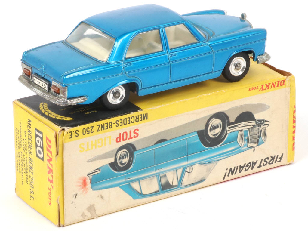 Lot 280 - DINKY TOYS (GB) (1)