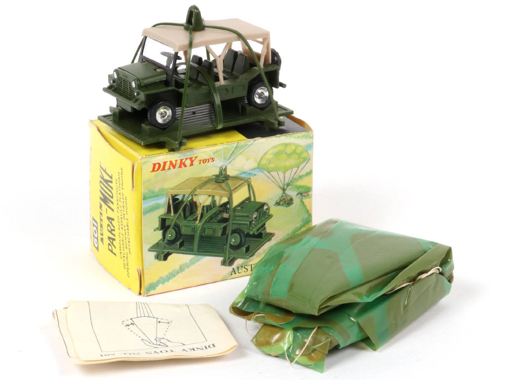 Lot 294 - DINKY TOYS (GB) (1)