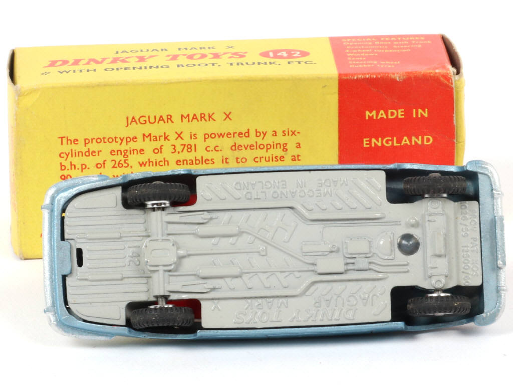 Lot 275 - DINKY TOYS (GB) (1)