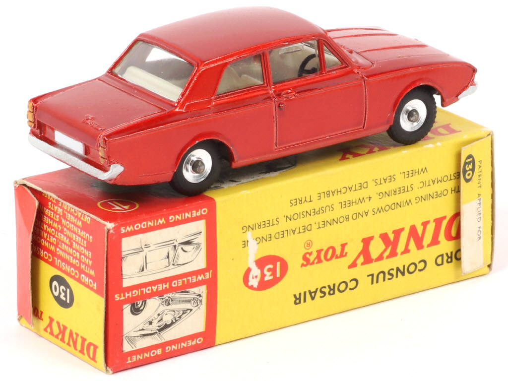 Lot 267 - DINKY TOYS (GB) (1)