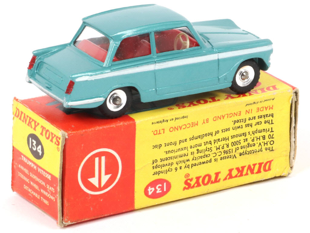 Lot 268 - DINKY TOYS (GB) (1)