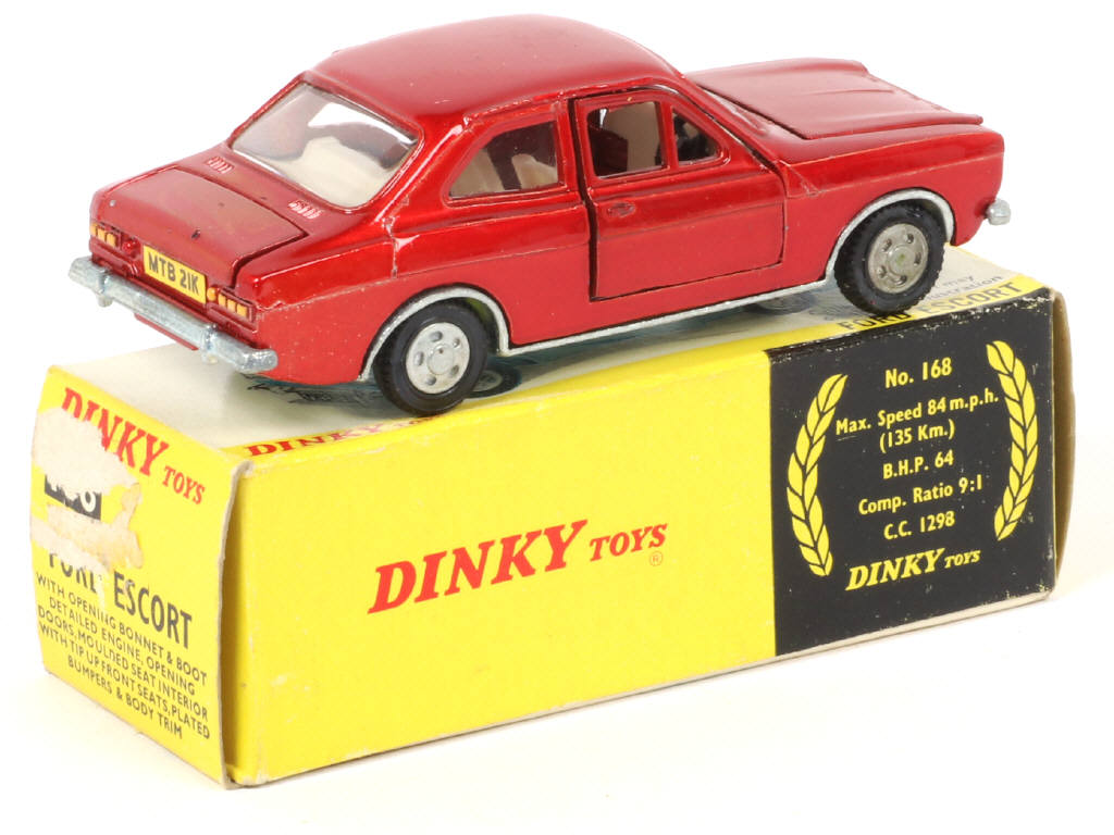Lot 283 - DINKY TOYS (GB) (1)