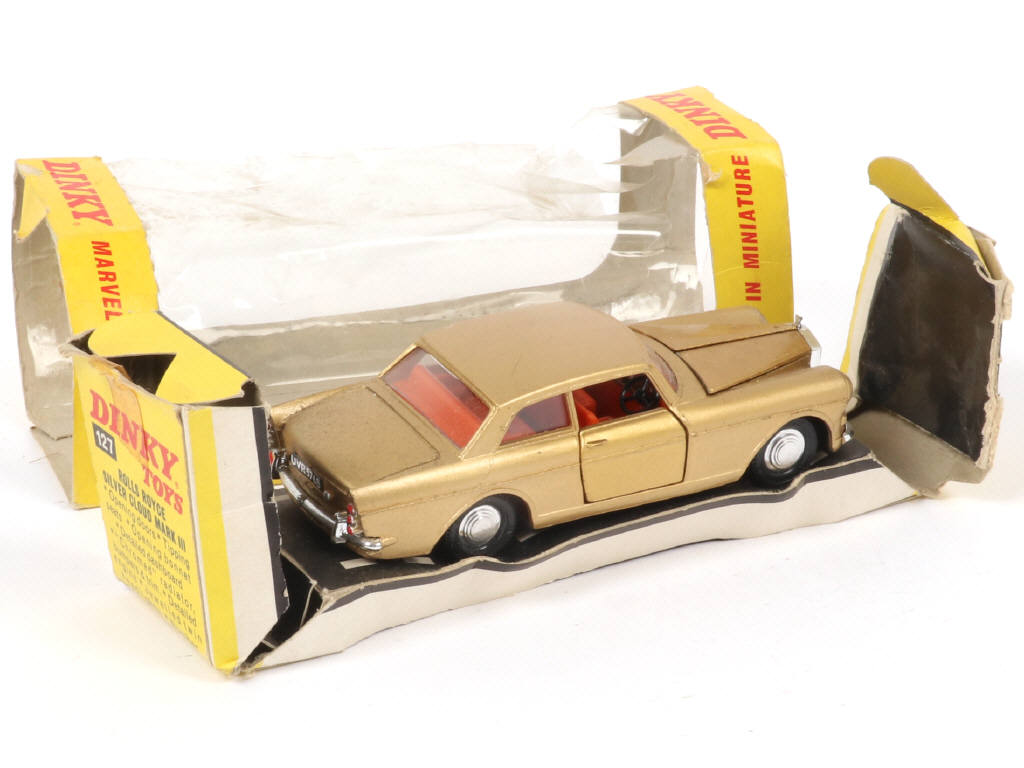 Lot 297 - DINKY TOYS (GB) (1)