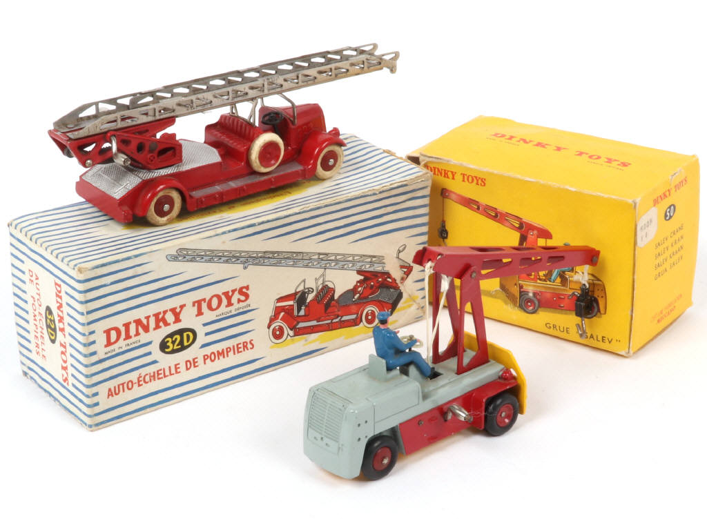 Lot 66 - DINKY TOYS (FRANCE) (2)