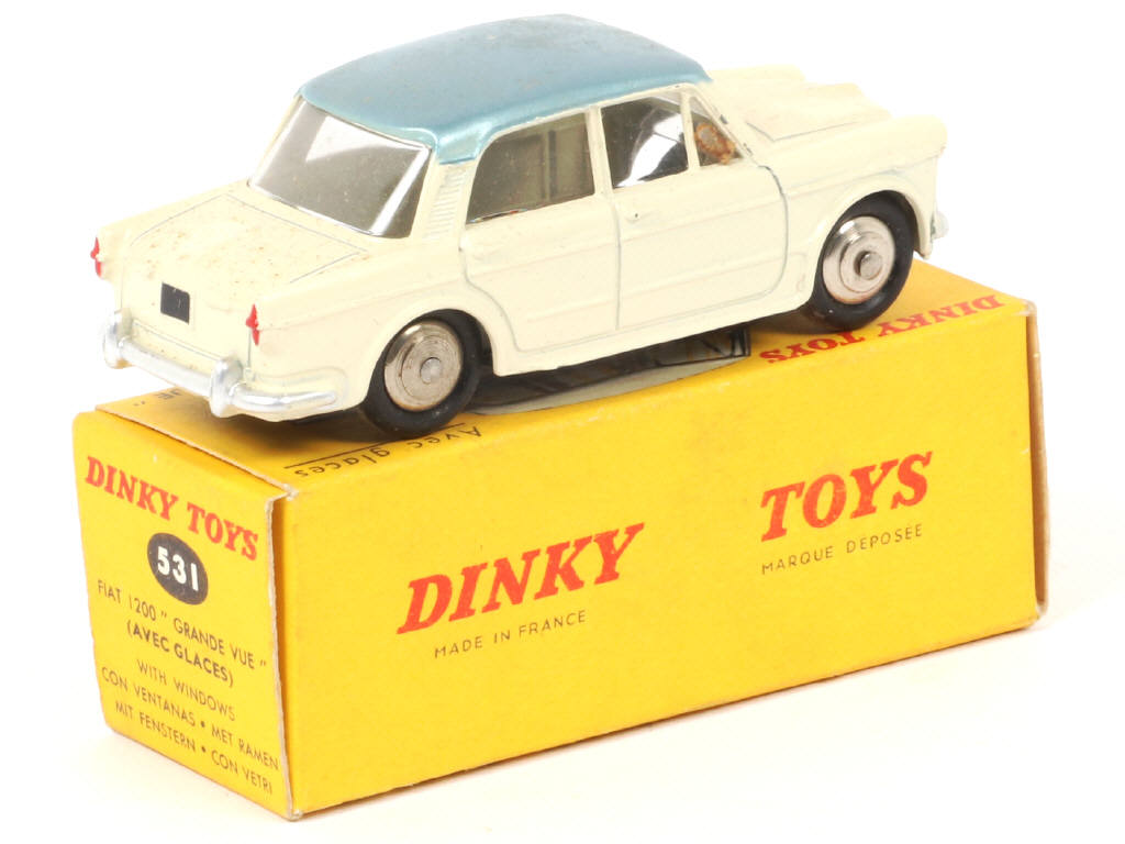 Lot 58 - DINKY TOYS (FRANCE) (1)