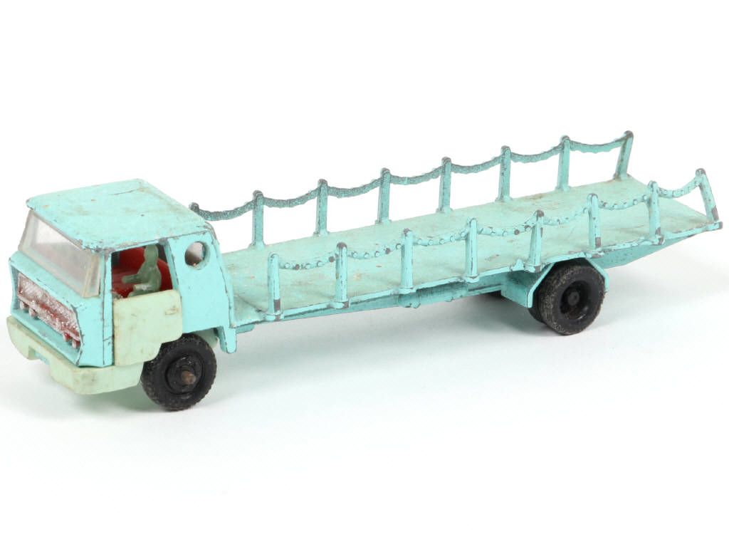 Lot 39 - MAJORETTE (FRANCE) (1)