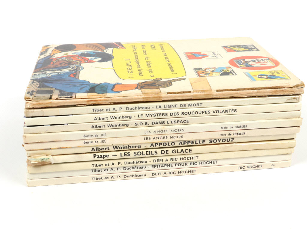 Lot 171 - EDITIONS DARGAUD & LOMBARD (11)