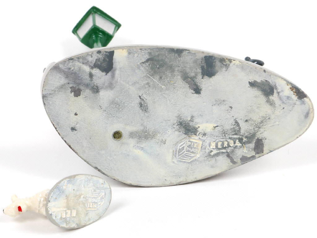 Lot 12 - PIXI (FRANCE) (1)