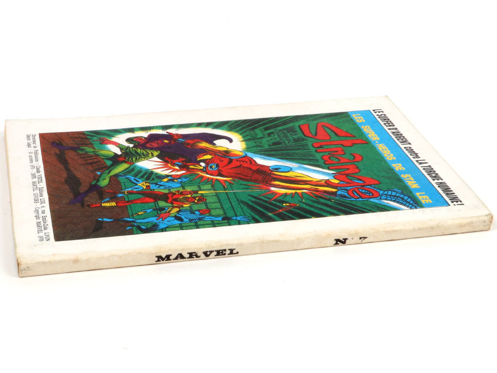 Lot 105 - EDITIONS LUG (FRANCE) (1)