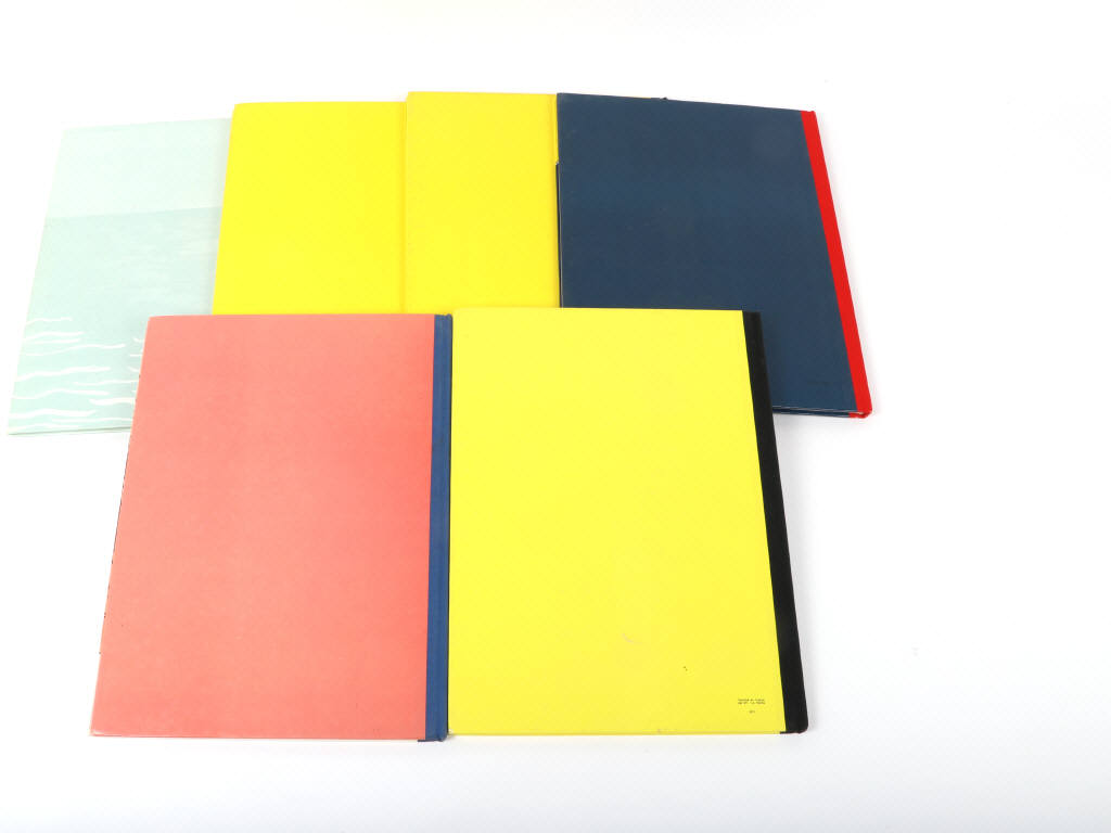 Lot 129 - EDITIONS HACHETTE (FRANCE) (6)