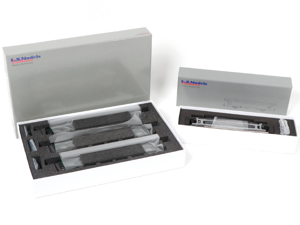 Lot 39 - L.S. MODELS 'HO' (BELGIQUE) (2)