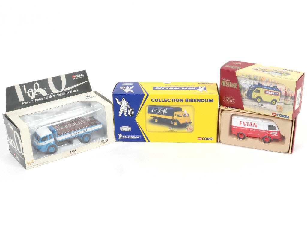 Lot 220 - CORGI TOYS (GB) (4)