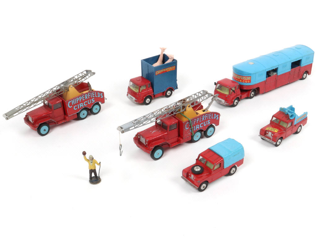 Lot 212 - CORGI TOYS (GB) (7)