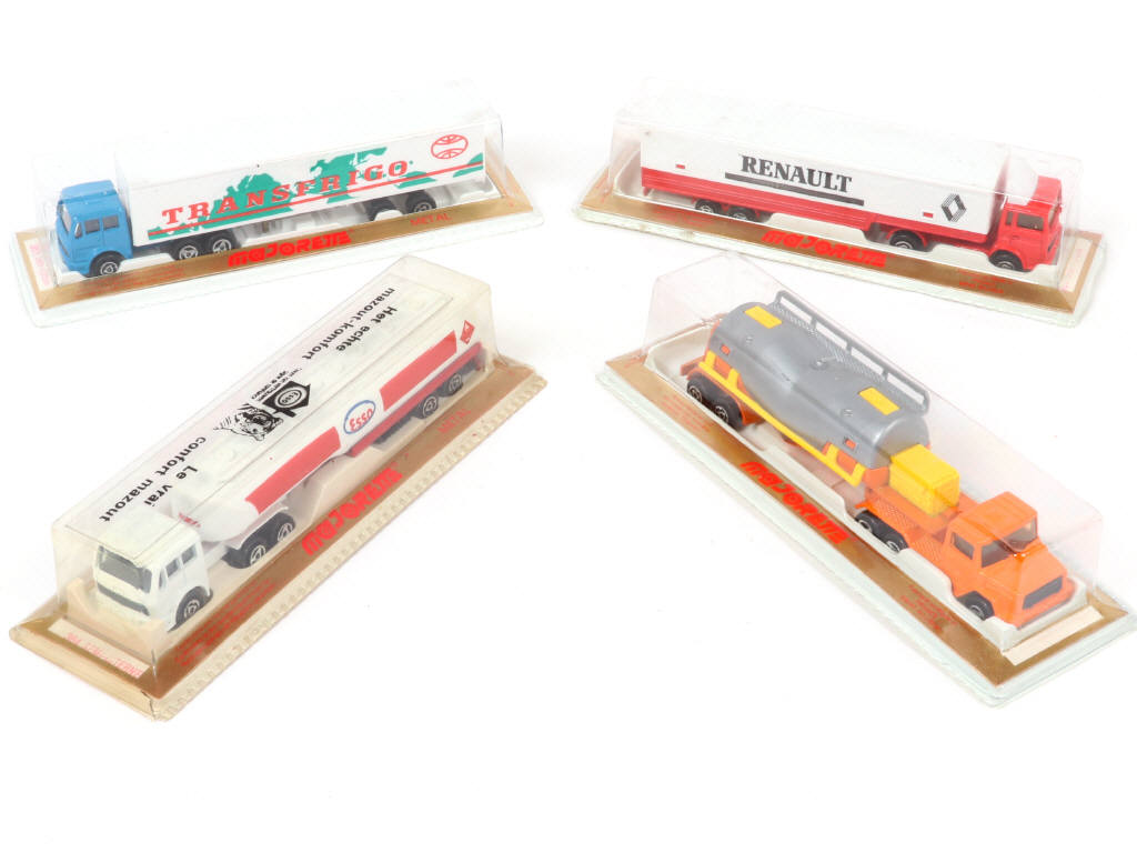 Lot 299 - MAJORETTE (FRANCE) (4)