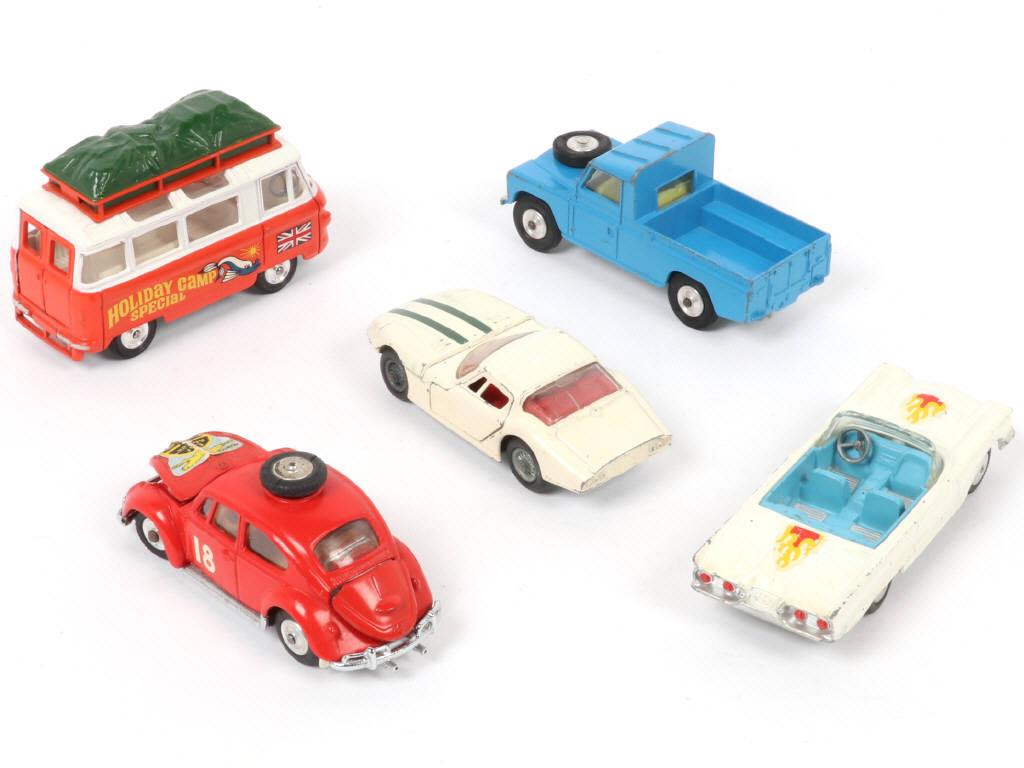 Lot 209 - CORGI TOYS (GB) (5)