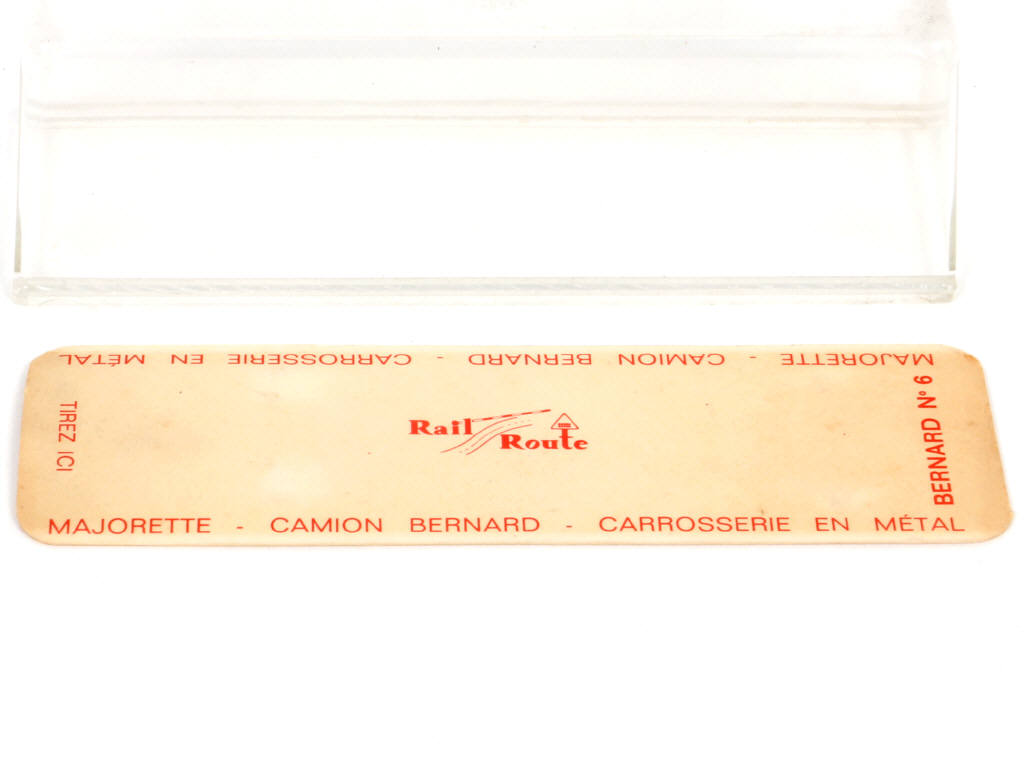 Lot 42 - MAJORETTE (FRANCE) (1)