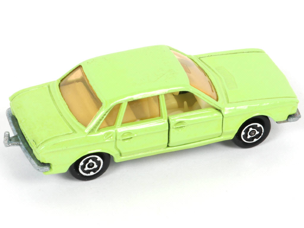 Lot 90 - MAJORETTE (FRANCE) (1)