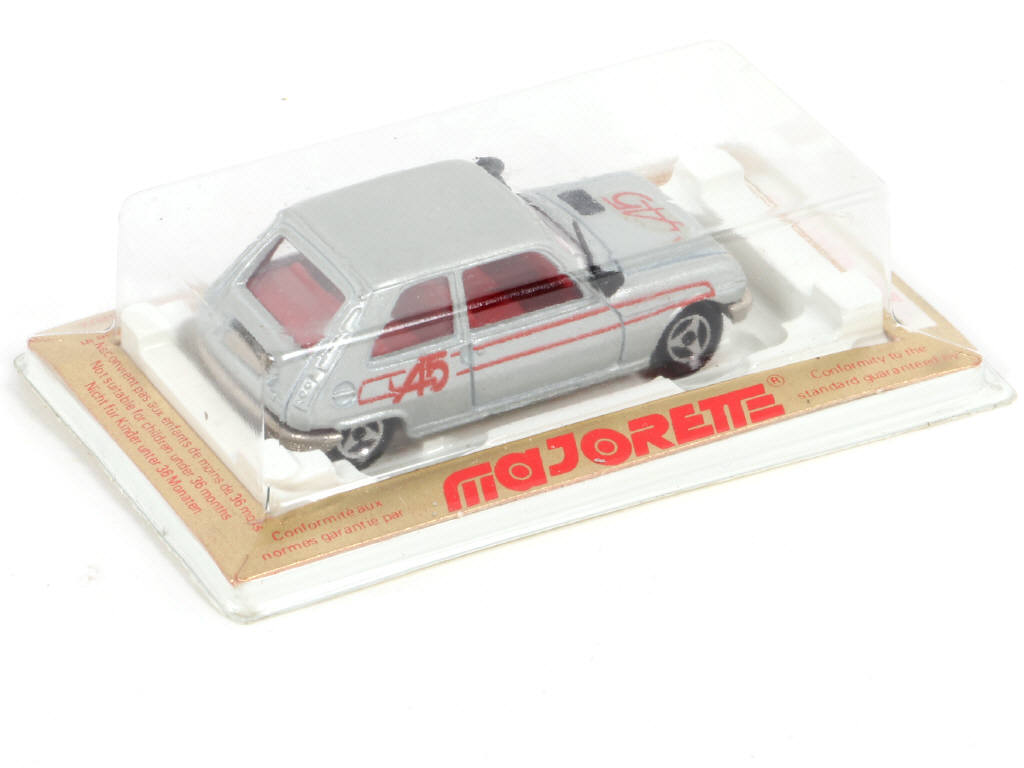 Lot 132 - MAJORETTE (FRANCE) (1)