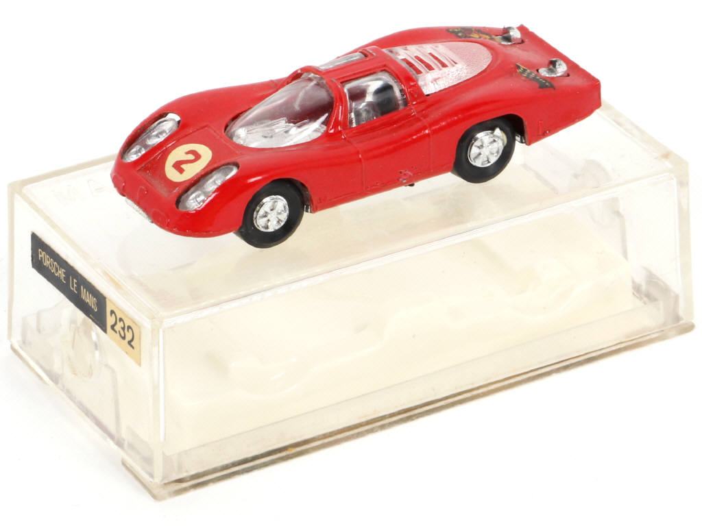 Lot 137 - MAJORETTE (FRANCE) (1)