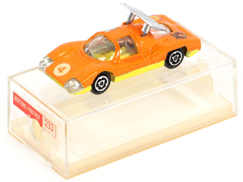 Lot 141 - MAJORETTE (FRANCE) (1)