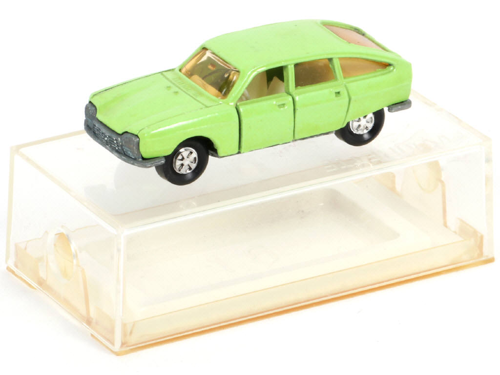 Lot 150 - MAJORETTE (FRANCE) (1)