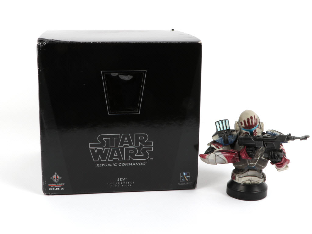 Lot 61 - GENTLE GIANT (CHINE) (1)