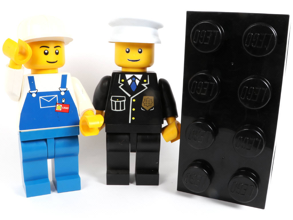 Lot 178 - LEGO (DANEMARK) (3)