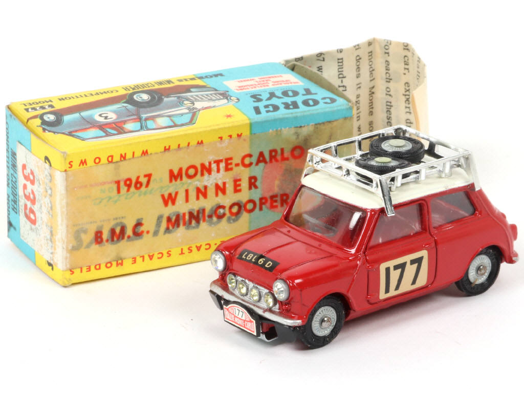 Lot 402 - CORGI TOYS (GB) (1)