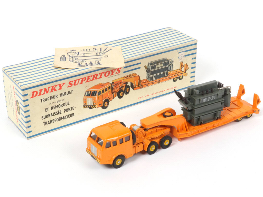 Lot 608 - DINKY TOYS (FRANCE) (1)