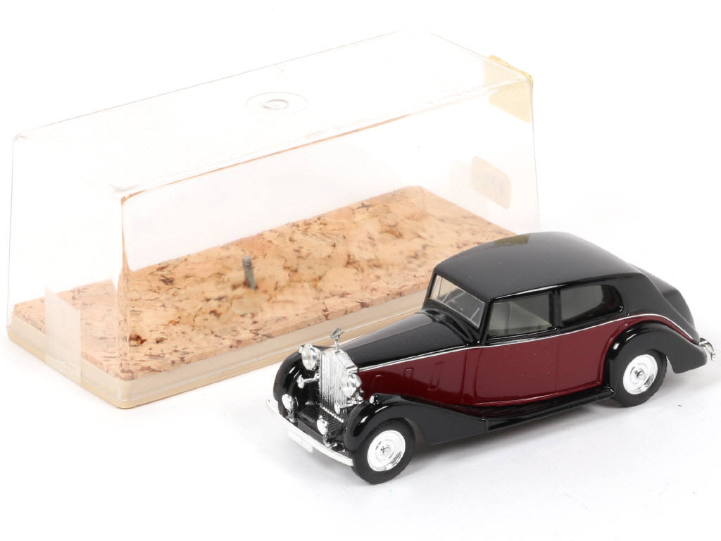 Lot 428 - ELEGANCE (FRANCE) (1)