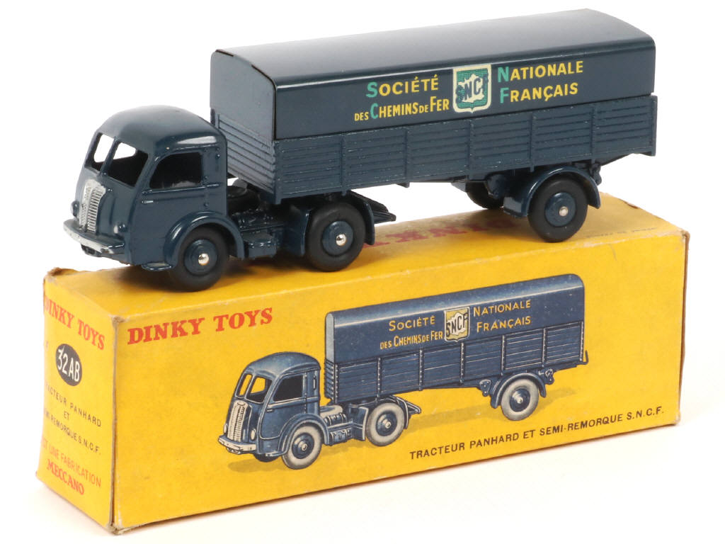 Lot 611 - DINKY TOYS (FRANCE) (1)