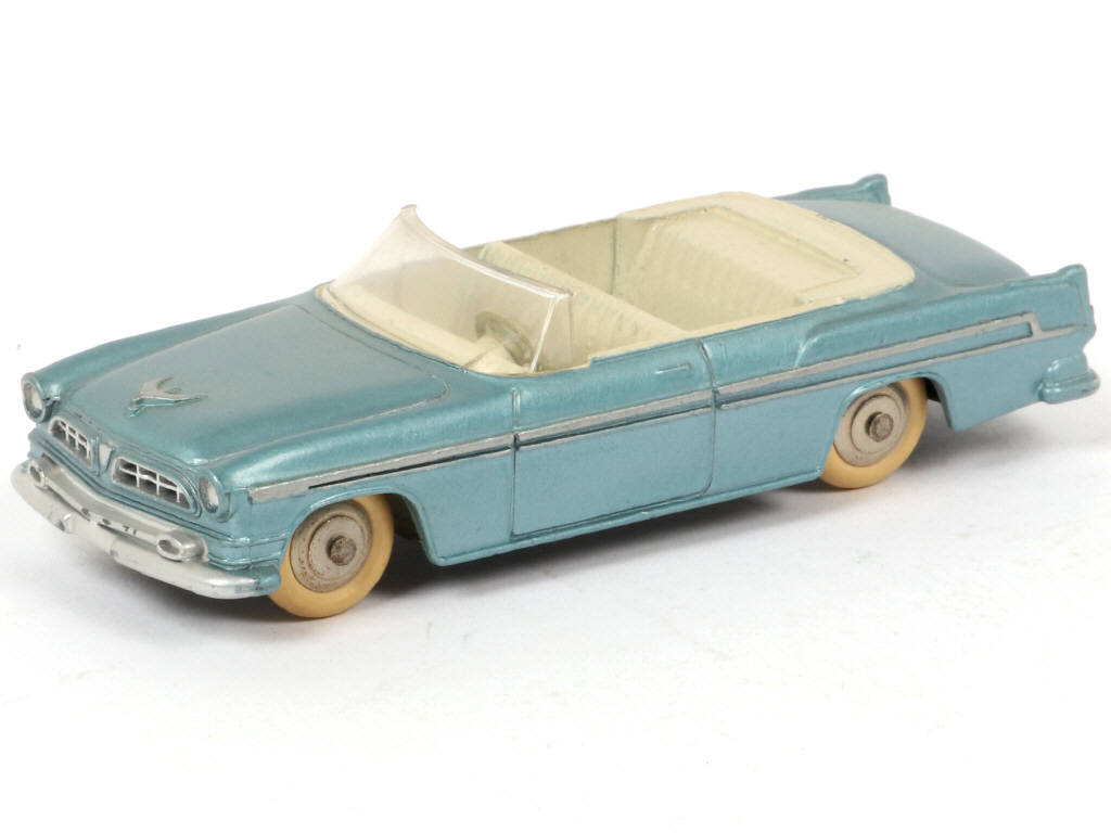 Lot 506 - DINKY TOYS (FRANCE) (1)