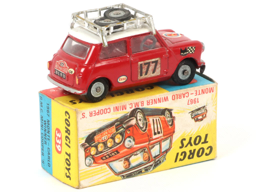 Lot 403 - CORGI TOYS (GB) (1)