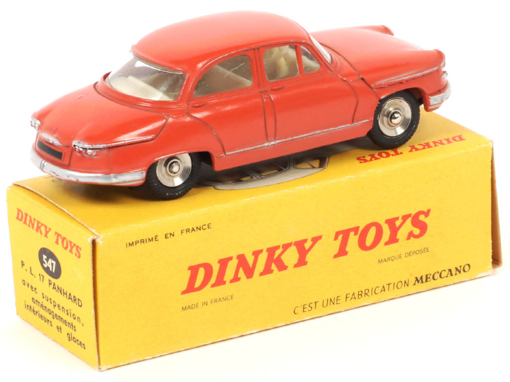Lot 572 - DINKY TOYS (FRANCE) (1)