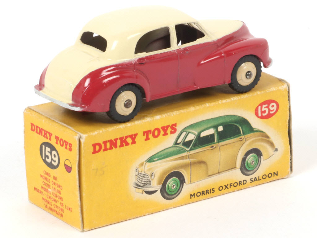 Lot 632 - DINKY TOYS (GB) (1)