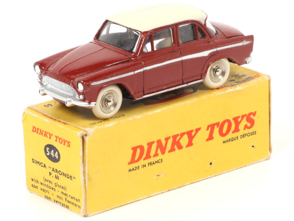 Lot 568 - DINKY TOYS (FRANCE) (1)