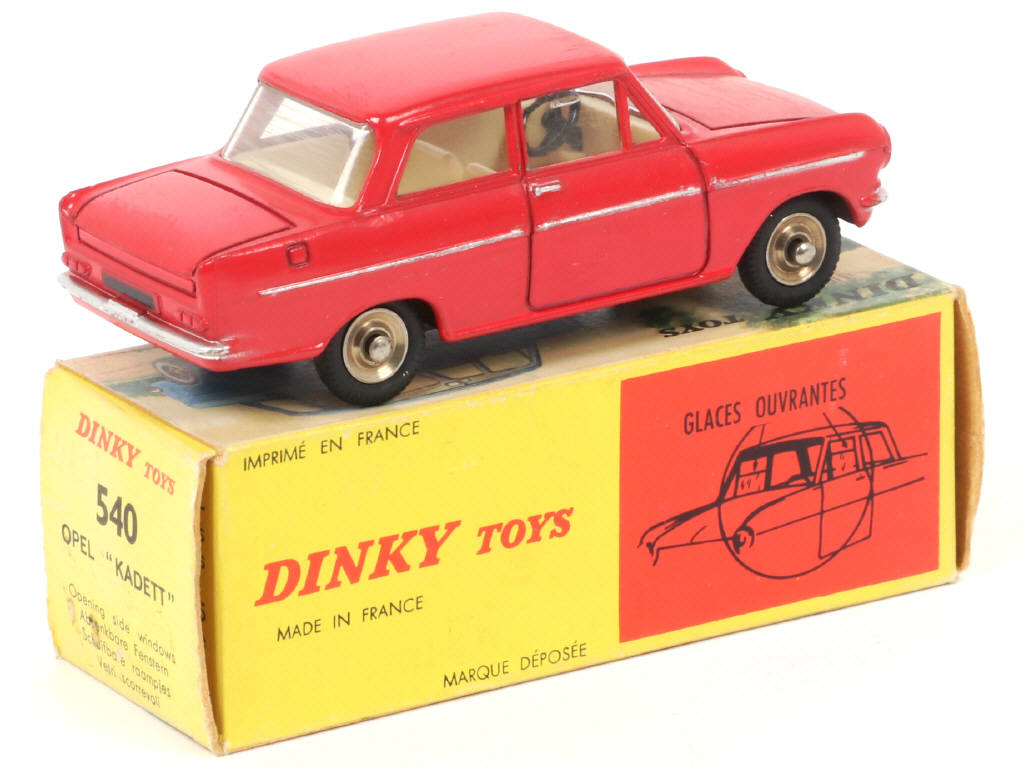 Lot 578 - DINKY TOYS (FRANCE) (1)