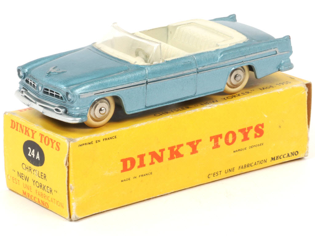 Lot 517 - DINKY TOYS (FRANCE) (1)