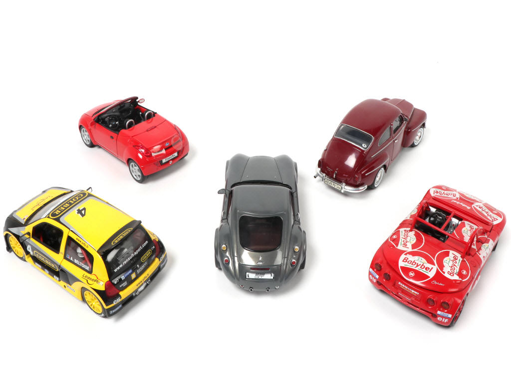 Lot 91 - DIVERS (5)