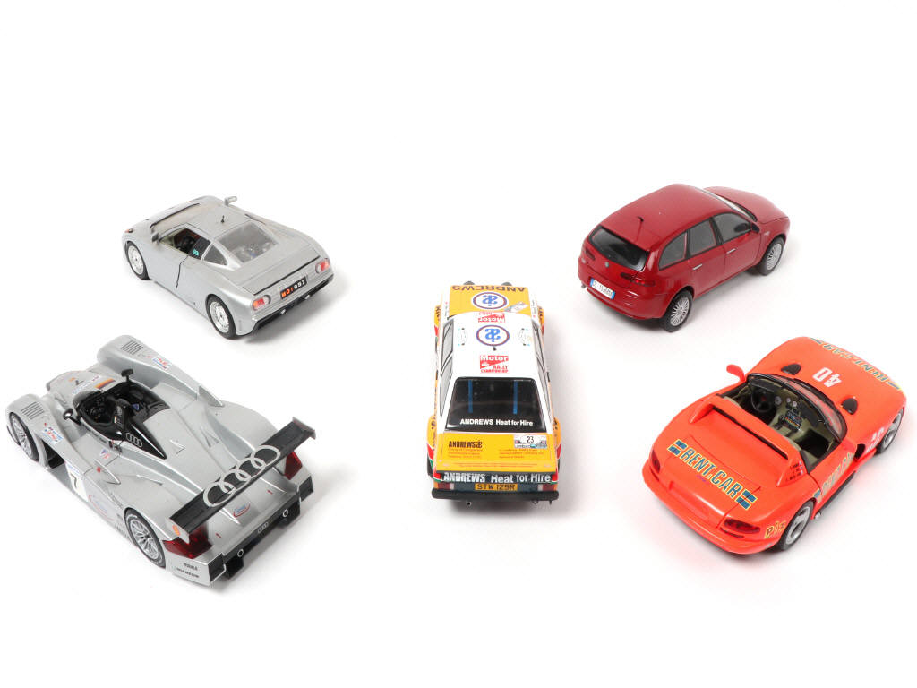 Lot 96 - DIVERS (5)