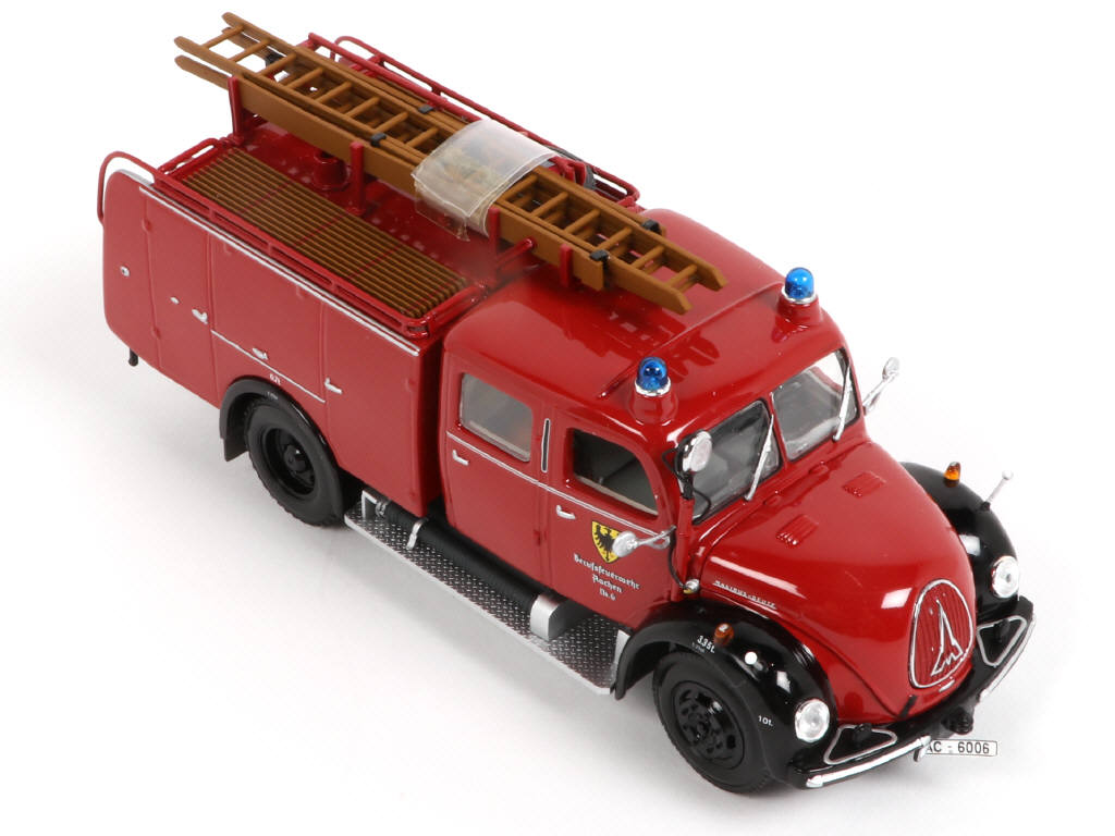 Lot 149 - MINICHAMPS (ALLEMAGNE) (1)