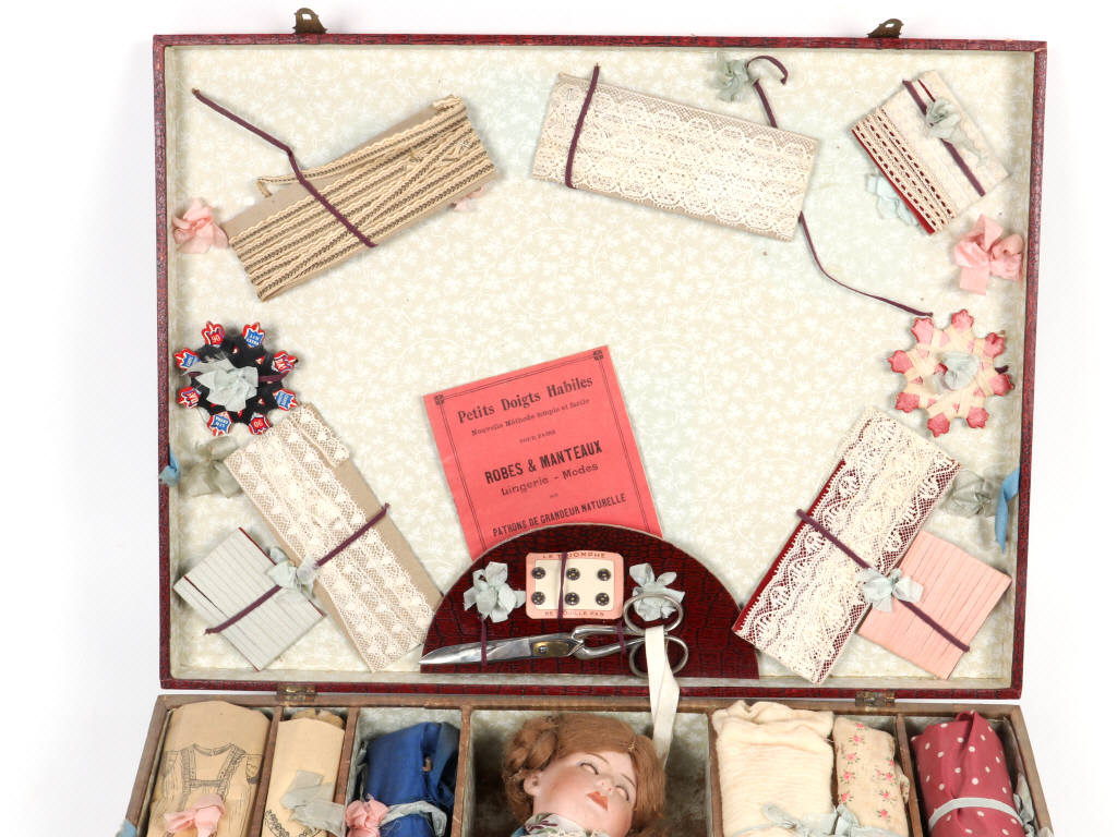 Lot 21 - W-CO PARIS (FRANCE) (1)