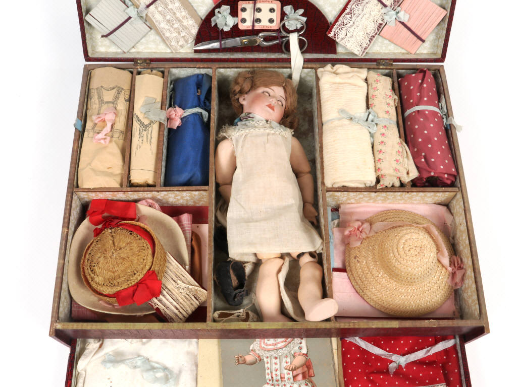 Lot 21 - W-CO PARIS (FRANCE) (1)