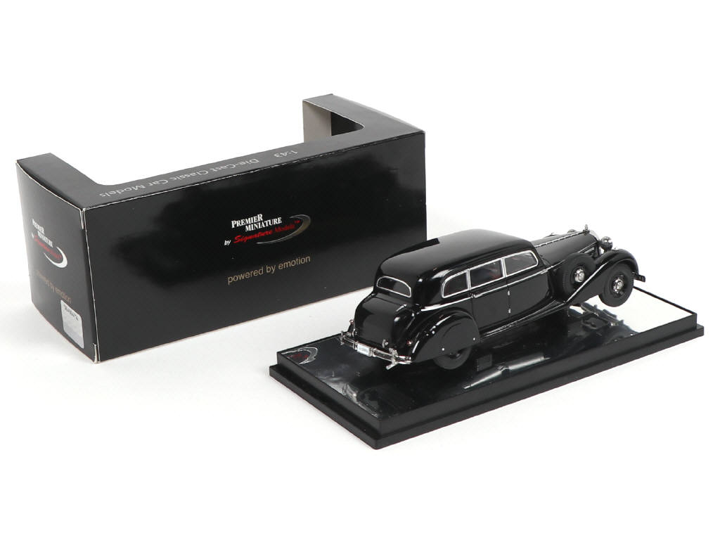 Lot 100 - SIGNATURE MODELS (CHINE) (1)